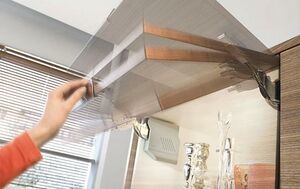 Klapdeurenbeslag voor kleine bovenkasten